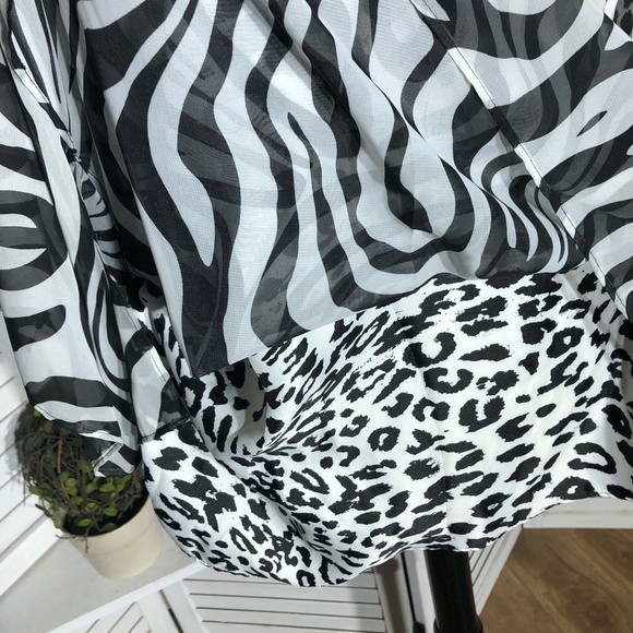 Dana Kay Blouse Animal Print Zebra Leopard Black White 24W - Picture 7 of 8